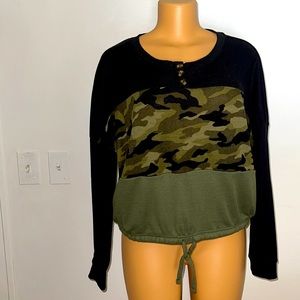 NO BOUNDARIES WOMEN TOP